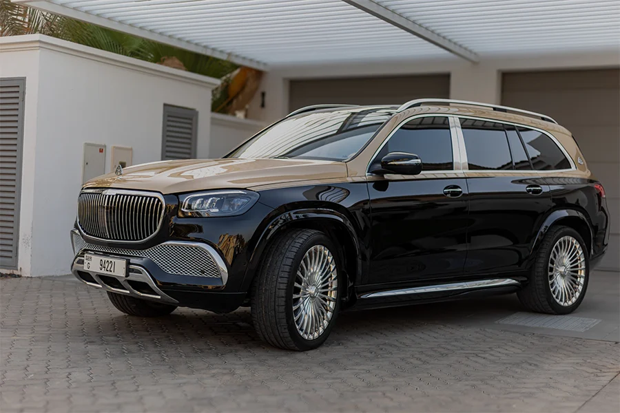 rent maybach dubai 4
